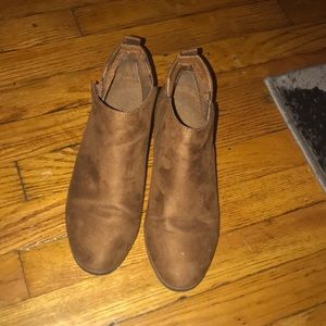 Brown American eagle boots size 7 1/2